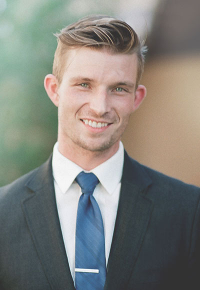 A propos 8 David Roberts